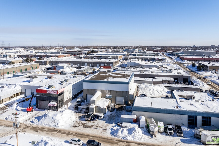 1417-1421 Rue Michelin, Laval, QC à louer - Aérien – Image 2 sur 2