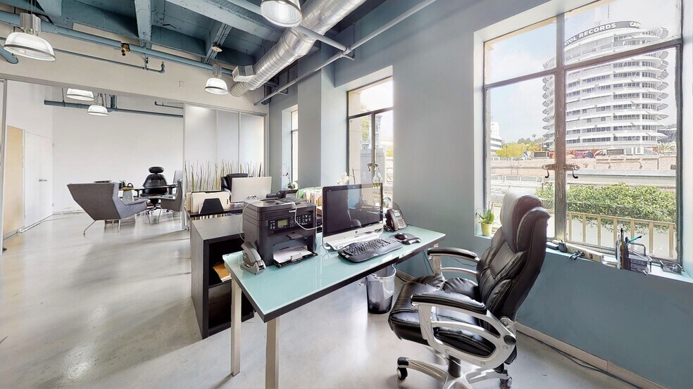 6253 Hollywood Blvd, Los Angeles, CA à vendre - Photo intérieure – Image 3 sur 18
