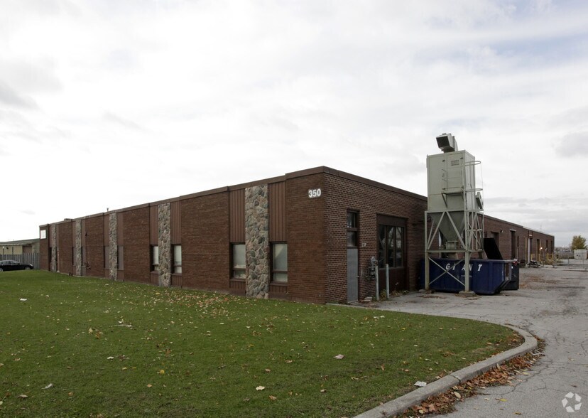 350 Oakdale Rd, Toronto, ON à louer - Photo de l’immeuble – Image 2 sur 2
