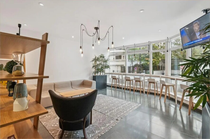 123 Rue Jules Guesde, Levallois-Perret à louer - Photo de l’immeuble – Image 2 sur 11