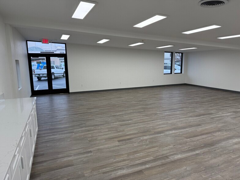 821 S Auburn St, Kennewick, WA à louer - Photo de l’immeuble – Image 2 sur 6