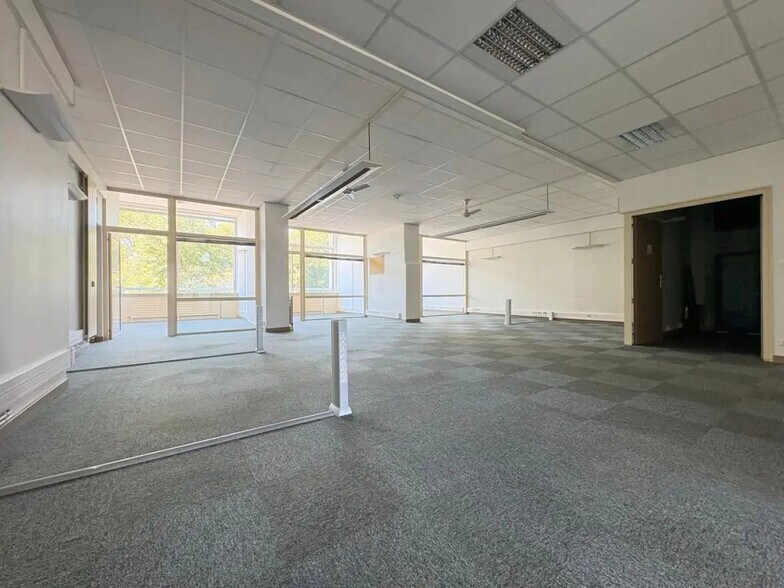 Bureau dans Roanne à vendre - Photo intérieure – Image 1 sur 6