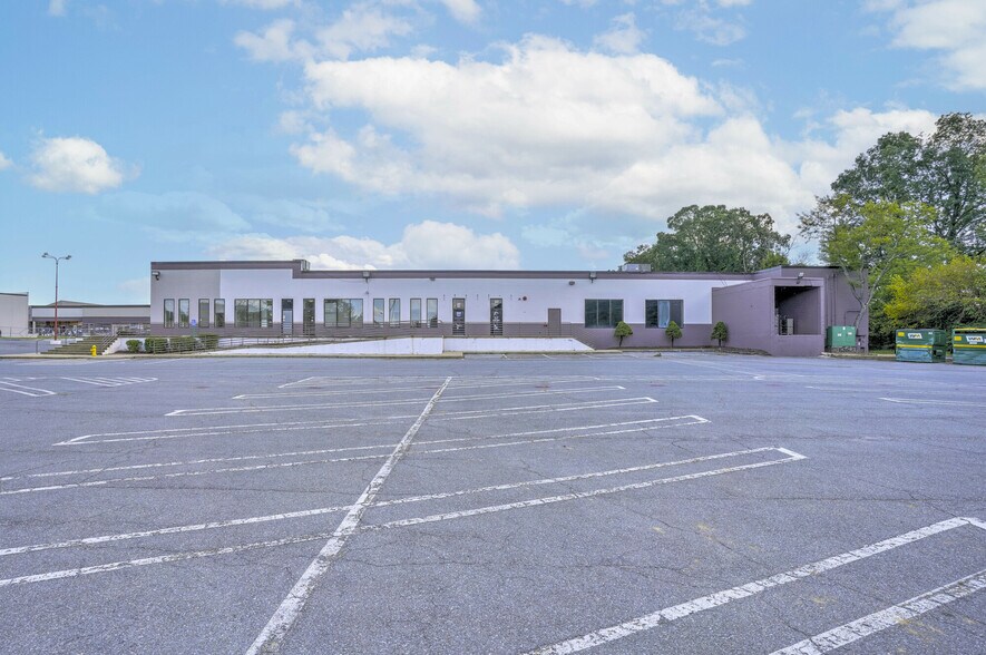 21882 F D R Blvd, Lexington Park, MD à louer - Photo principale – Image 1 sur 6