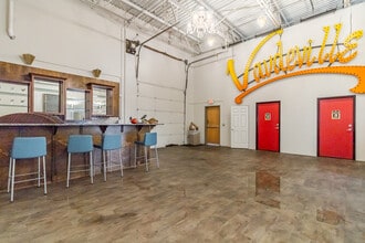 1517-1519 NE Central Ave, Minneapolis, MN à louer Photo intérieure– Image 1 sur 2