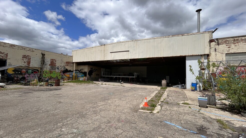 205 E Palmer St, Indianapolis, IN à vendre - Photo de l’immeuble – Image 2 sur 7