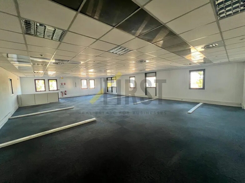 Industriel/Logistique dans Antibes à louer - Photo intérieure – Image 3 sur 11