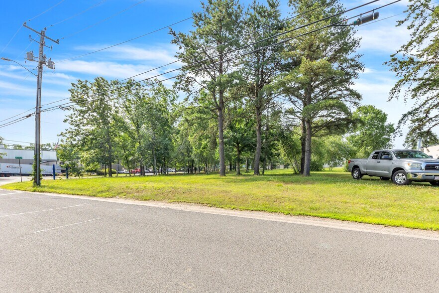 0 Char Drive, Westfield, MA à louer - Photo de l’immeuble – Image 3 sur 7
