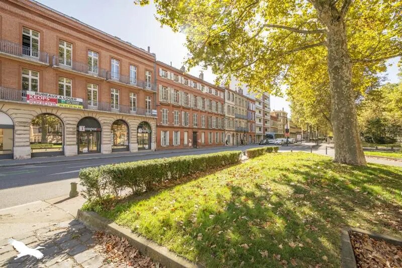 Local commercial dans Toulouse à louer Photo de l’immeuble– Image 1 sur 2