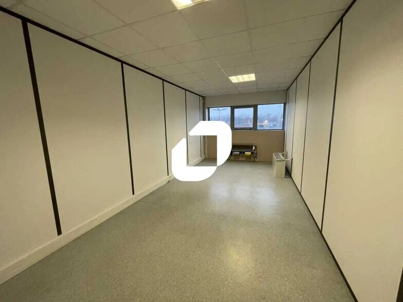 Bureau dans Bordeaux à louer - Photo de l’immeuble – Image 3 sur 6