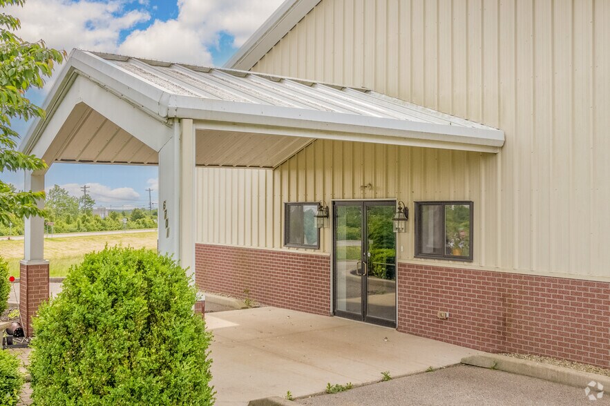 6701 Ringwood Rd, Oxford, OH à vendre - Photo de l’immeuble – Image 2 sur 19