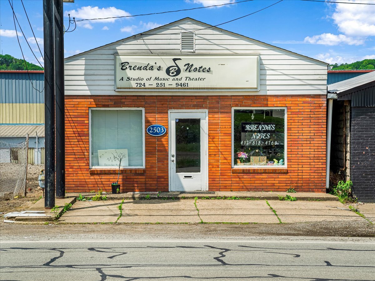 2503 Duss Ave, Ambridge, PA à vendre Photo principale– Image 1 sur 8