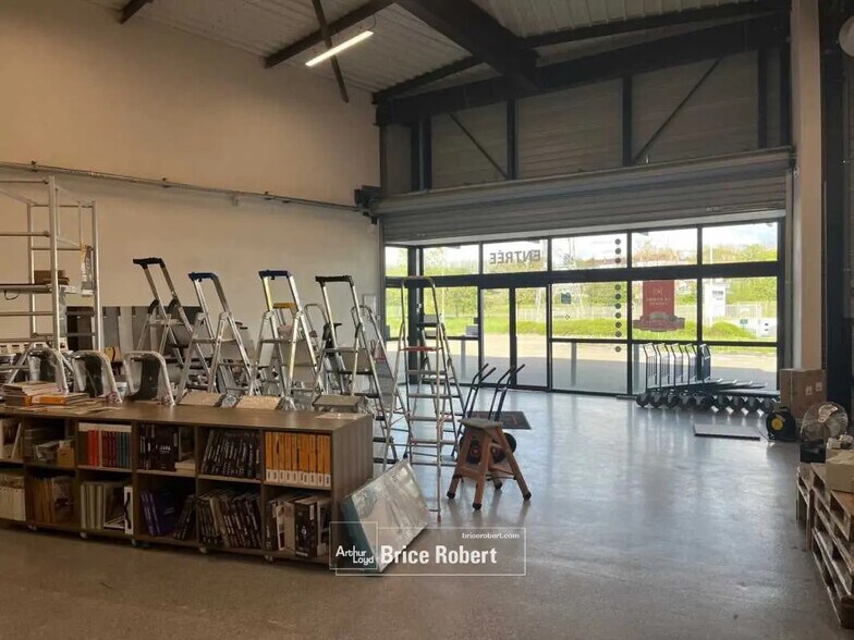 Bureau dans Bourg-en-Bresse à louer - Photo de l’immeuble – Image 2 sur 6