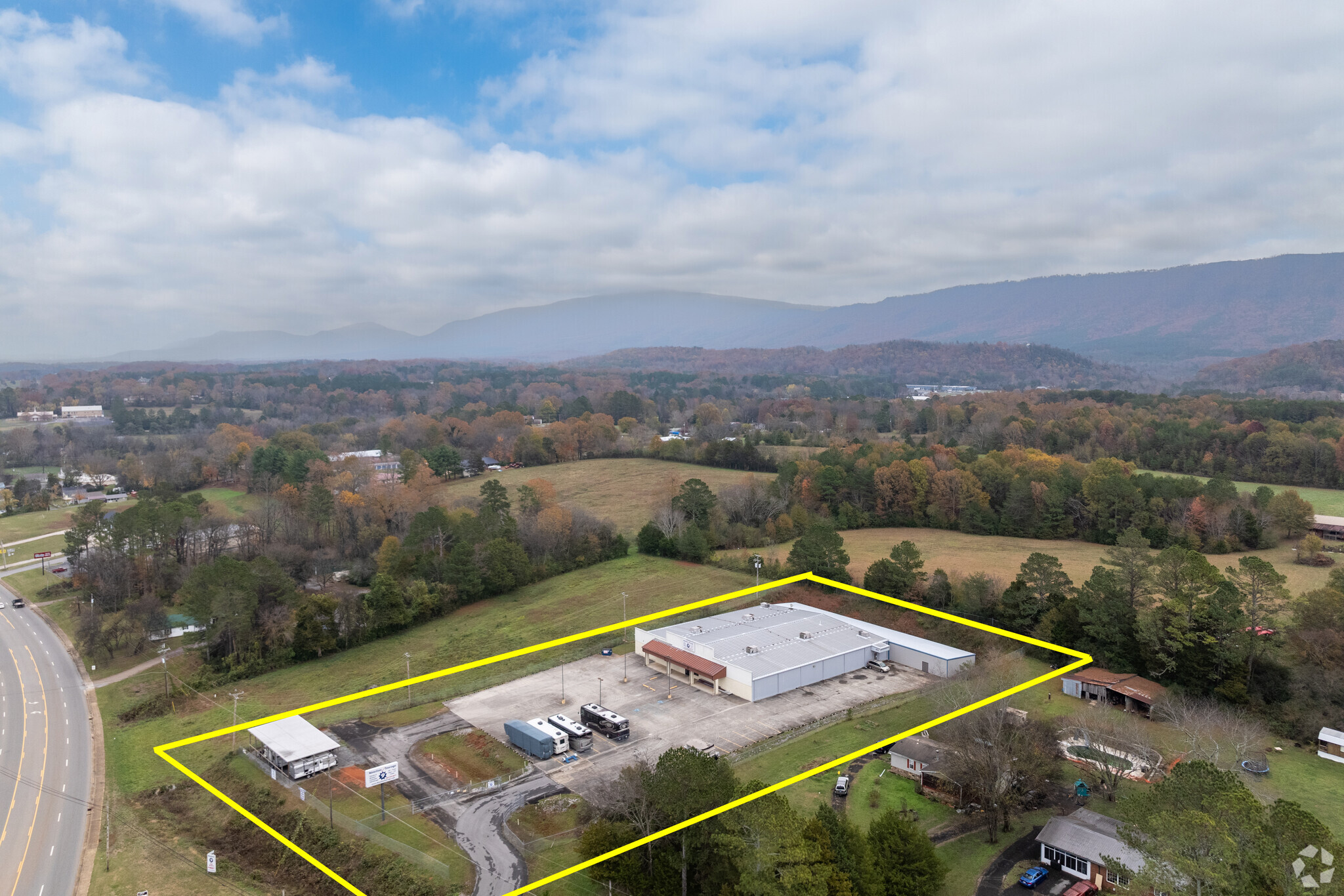 112 Benton Way, Benton, TN à vendre Photo de l’immeuble– Image 1 sur 17