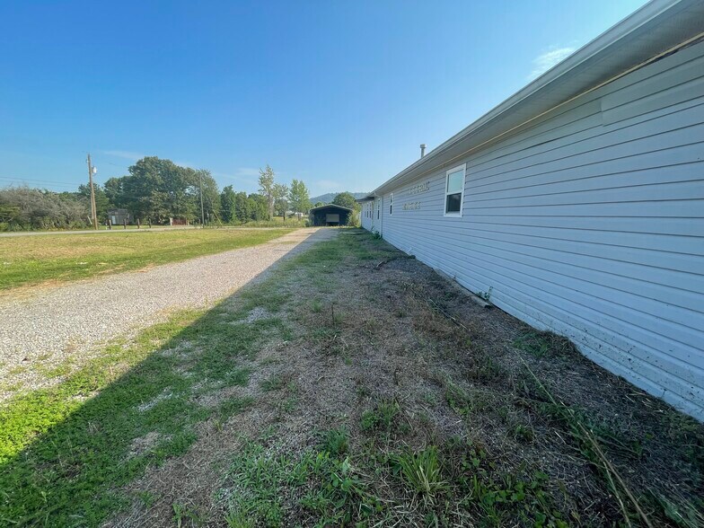 660 Pine Ridge Rd, Pottsville, AR à vendre - Photo de l’immeuble – Image 3 sur 25