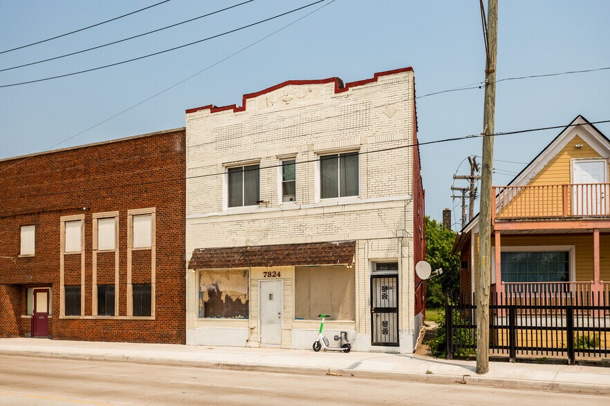 7824 Mount Elliott St, Detroit, MI à vendre - Photo de l’immeuble – Image 1 sur 17