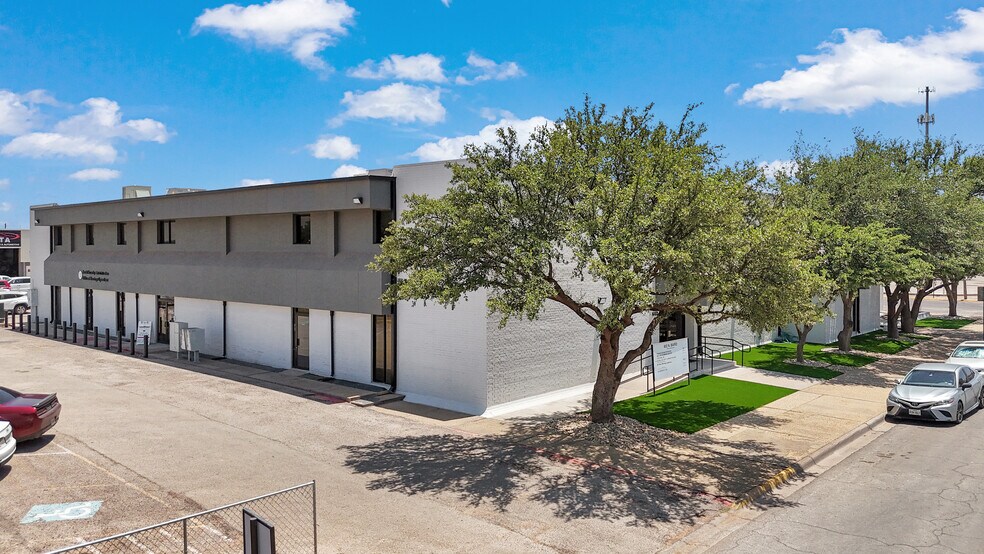 602 N Baird St, Midland, TX à louer - Photo de l’immeuble – Image 3 sur 17