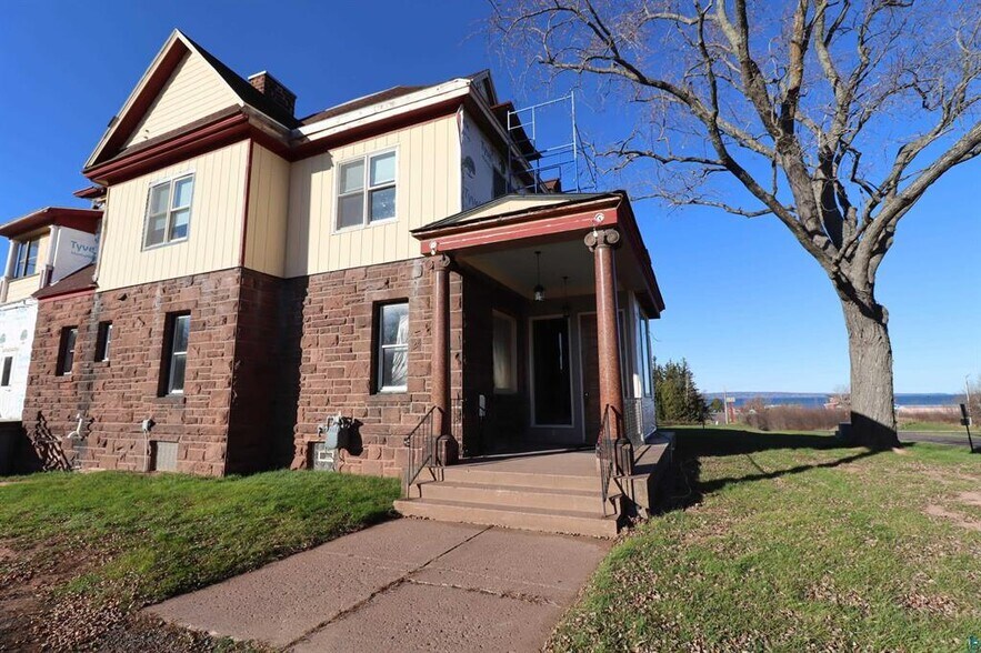 315 Turner Rd, Ashland, WI à vendre - Photo de l’immeuble – Image 1 sur 25