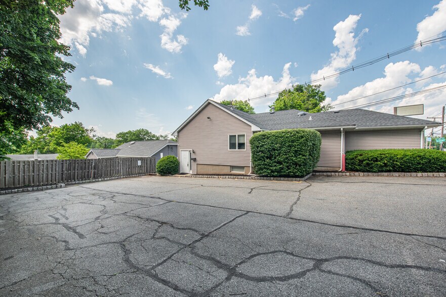 113 Parsippany Rd, Parsippany, NJ à louer - Photo intérieure – Image 3 sur 3