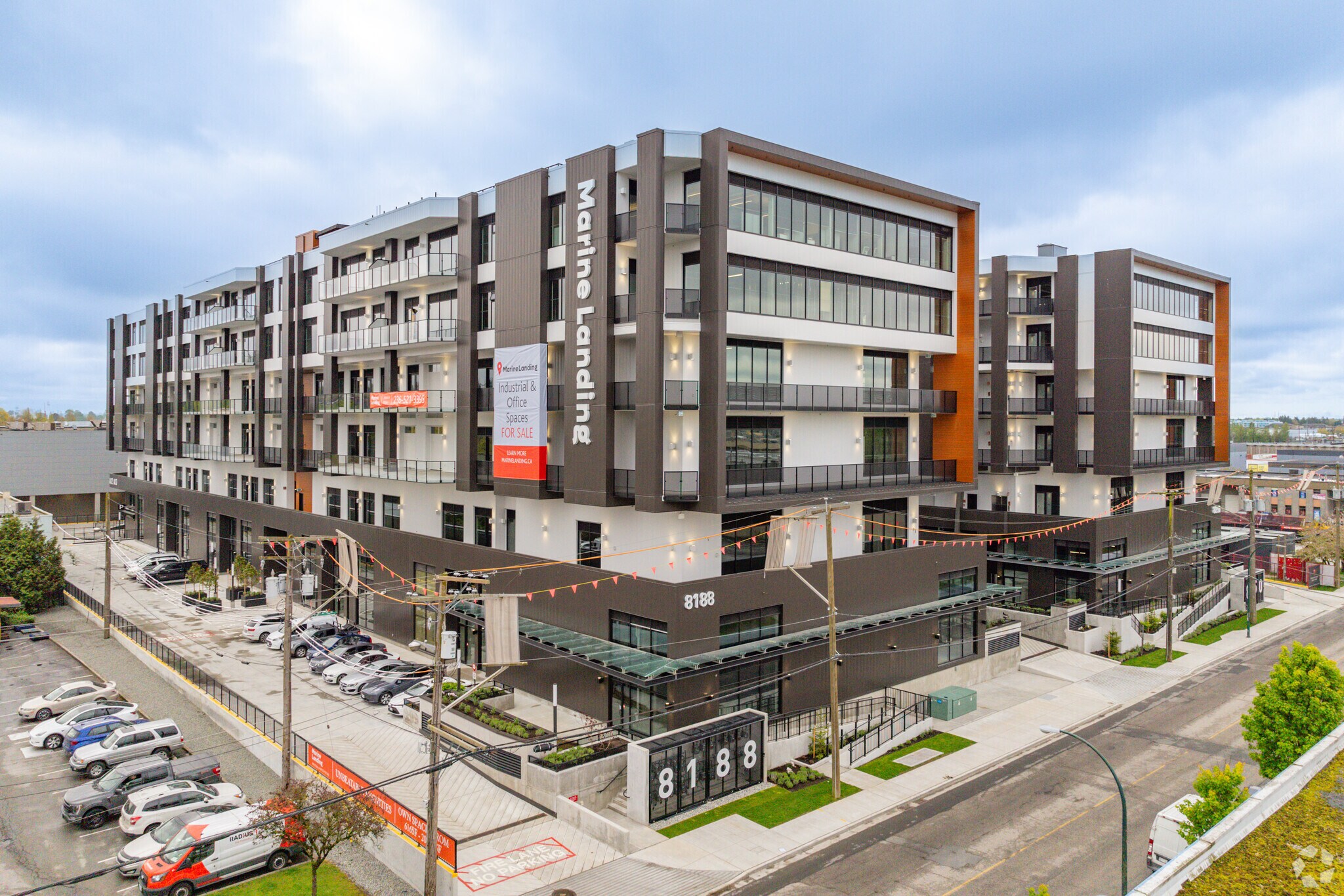 8232 Manitoba St, Vancouver, BC à louer Photo principale– Image 1 sur 30