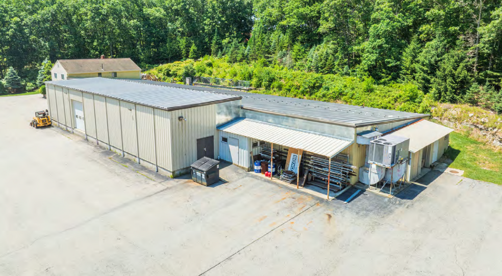 75 Oxford Ave, Dudley, MA à vendre - Photo de l’immeuble – Image 3 sur 6