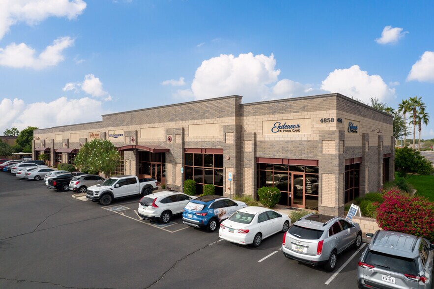 4858 E Baseline Rd, Mesa, AZ à louer - Photo de l’immeuble – Image 3 sur 11