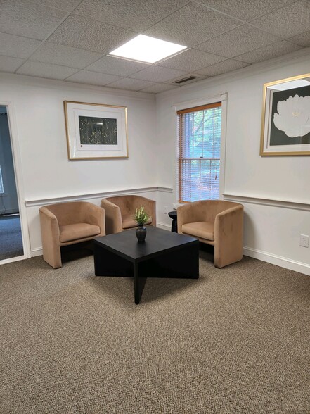 100 Stony Brook Ct, Newburgh, NY à louer - Photo de l’immeuble – Image 3 sur 9