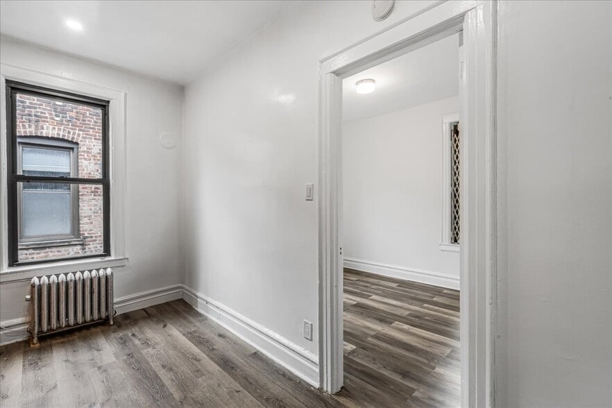 3625 30th St, Astoria, NY à vendre - Photo intérieure – Image 3 sur 18
