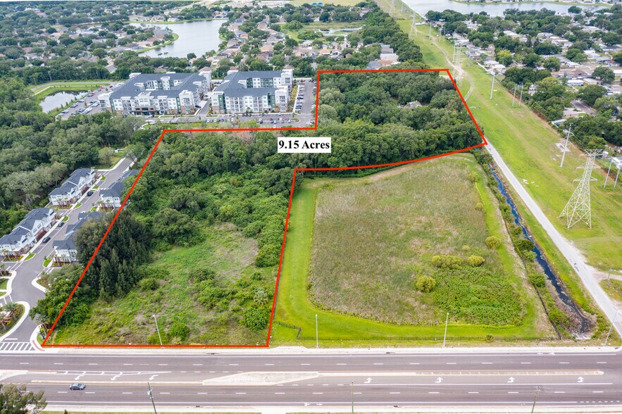 8711 Causeway Blvd, Tampa, FL à vendre - Photo principale – Image 2 sur 6