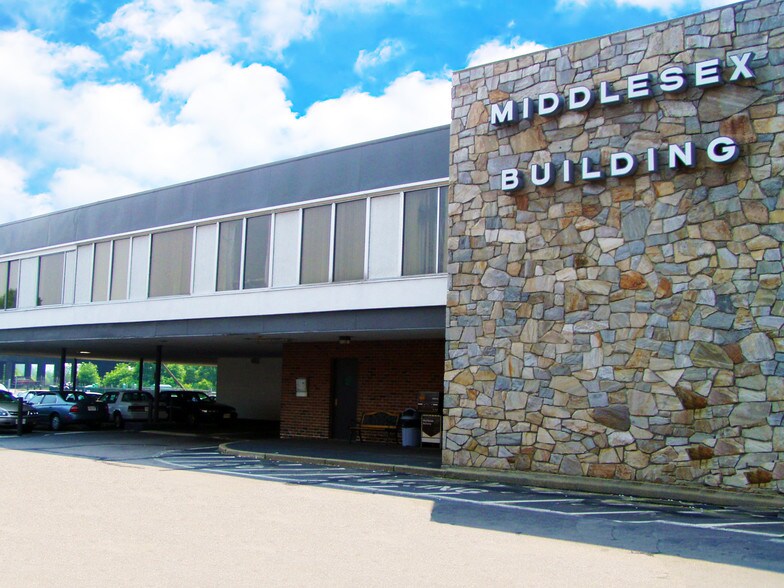 278 Mystic Ave, Medford, MA à louer - Photo de l’immeuble – Image 1 sur 4