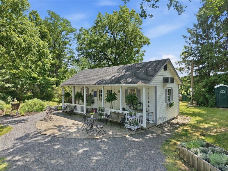 5822 Paradise Valley Rd, Cresco, PA à vendre - Photo de l’immeuble – Image 3 sur 22
