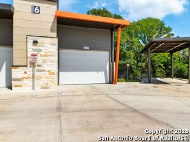 7231 Stonewall Bnd, San Antonio, TX à vendre - Photo principale – Image 1 sur 1