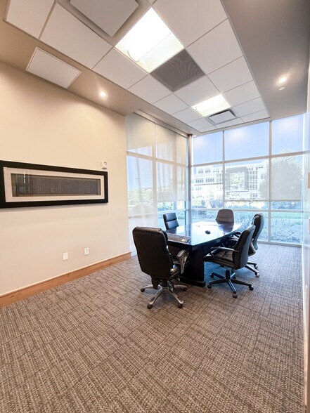 4956 N 300 W, Provo, UT à louer - Photo de l’immeuble – Image 3 sur 14