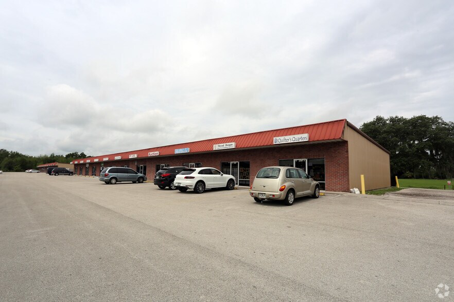 4811 Allen Rd, Zephyrhills, FL à vendre - Photo de l’immeuble – Image 3 sur 5