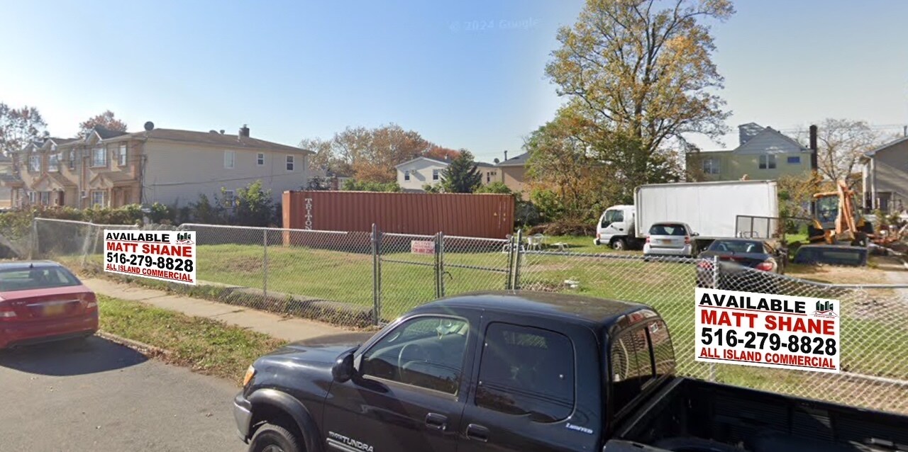 135-38, -40-44 126th St, South Ozone Park, NY à vendre Autre– Image 1 sur 8