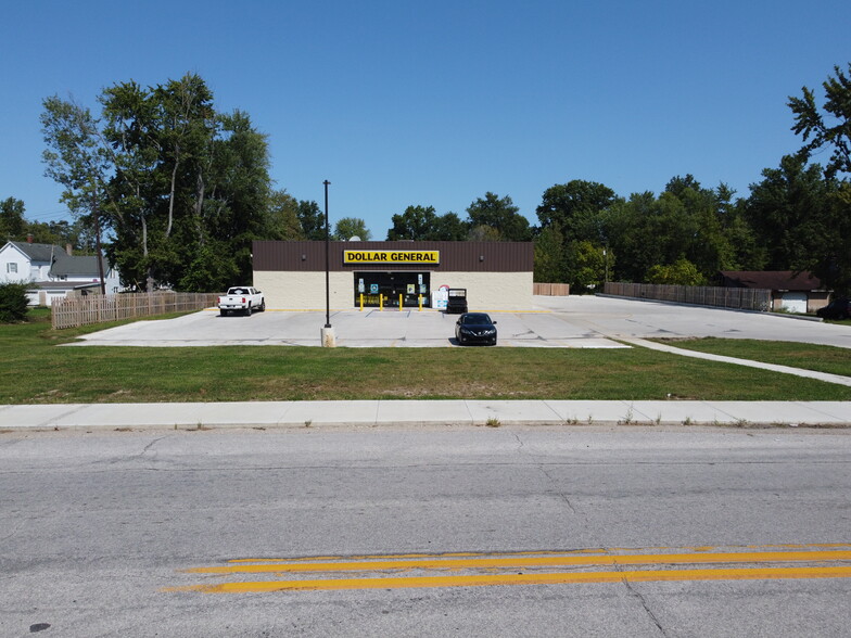 312 E Jackson St, Shelburn, IN à vendre - Photo de l’immeuble – Image 3 sur 4