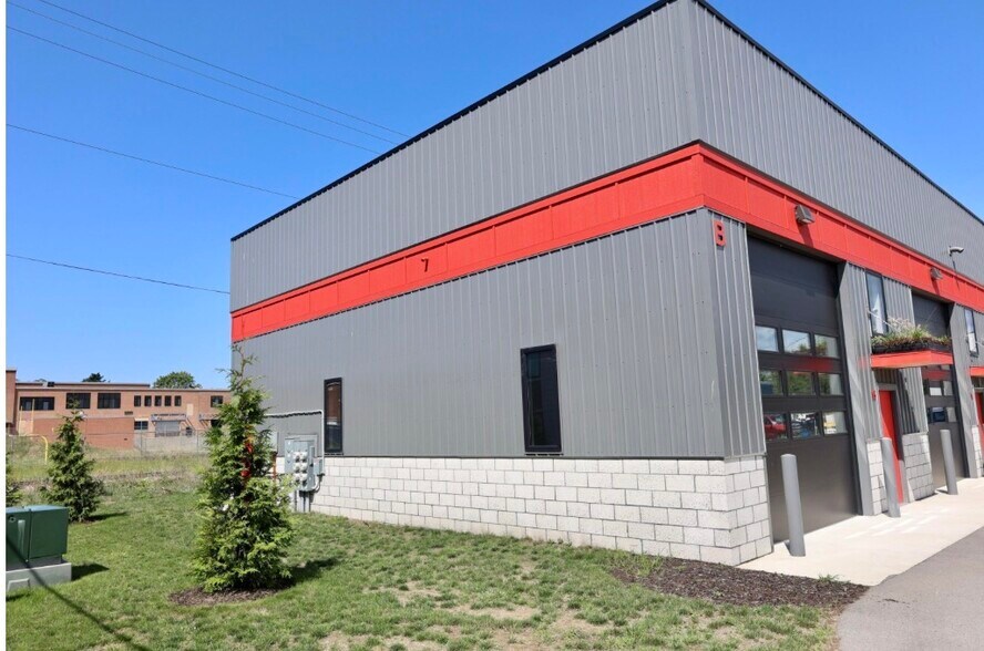 815 Verhoeks St, Grand Haven, MI à vendre - Photo de l’immeuble – Image 2 sur 22