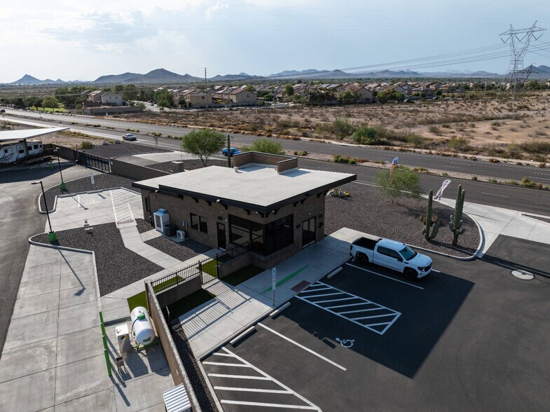 22611 N 159th Ave, Surprise, AZ à vendre - Photo de l’immeuble – Image 2 sur 11