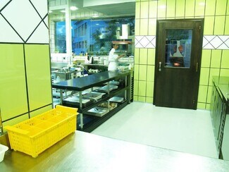 Plus de détails pour Local commercial à louer