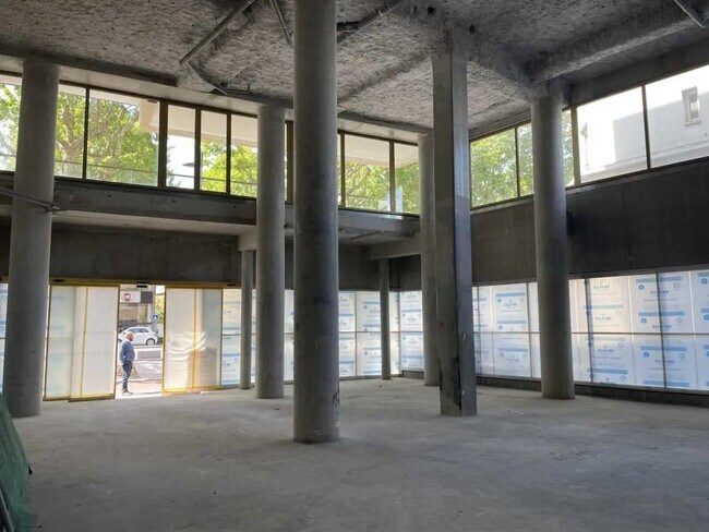 Plus de détails pour 170 Avenue Du Mont Riboudet, Rouen - Local commercial à vendre