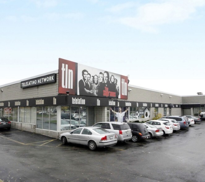 5125 Steeles Ave W, Toronto, ON à louer - Photo de l’immeuble – Image 3 sur 3