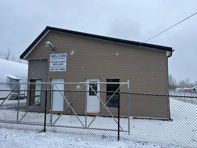 533 Pefferlaw Rd, Georgina, ON à louer - Photo de l’immeuble – Image 3 sur 4