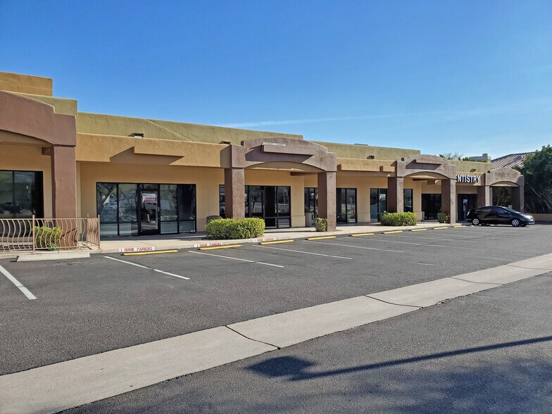 16425 E Palisades Blvd, Fountain Hills, AZ à louer - Photo de l’immeuble – Image 2 sur 2