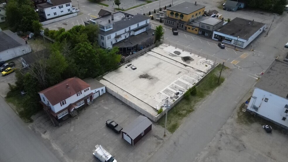 75 Penobscot Ave, Millinocket, ME à vendre - Photo de l’immeuble – Image 1 sur 6