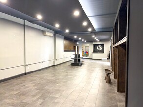 17 Kent Ave, Brooklyn, NY à louer Photo intérieure– Image 1 sur 2