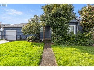 Plus de détails pour 824 W Nebo St, Roseburg, OR - Spécialisé à vendre