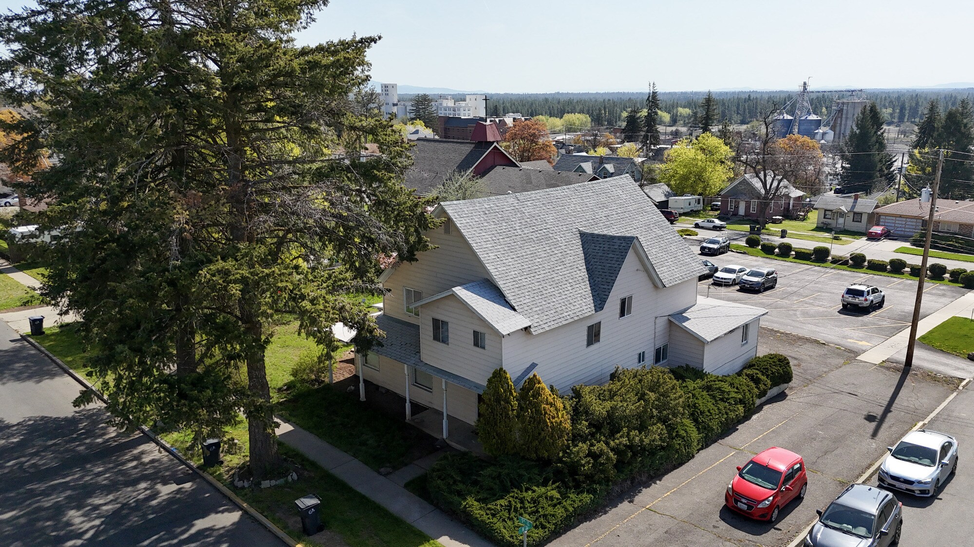 201 5th St, Cheney, WA à vendre Photo de l’immeuble– Image 1 sur 10