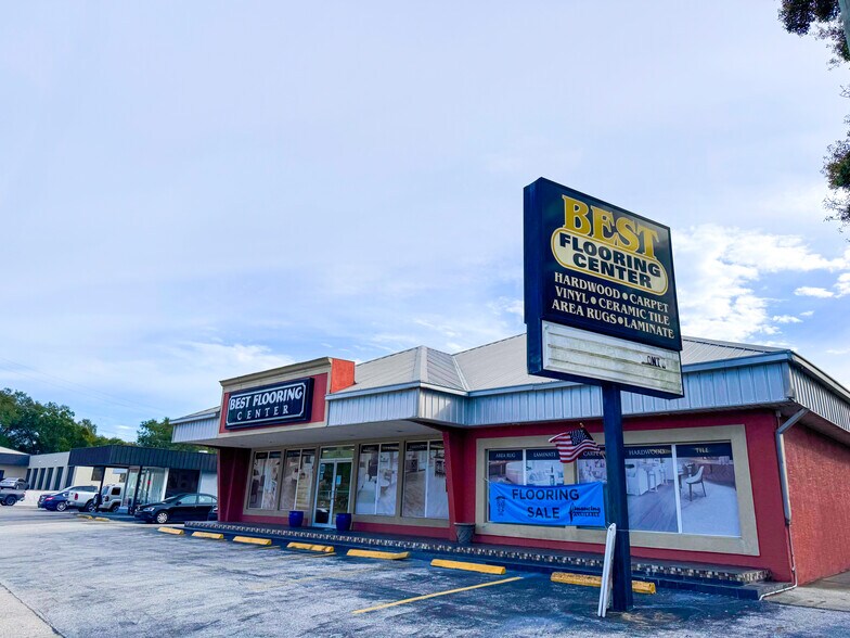 833 W Highway 50, Clermont, FL à louer - Photo de l’immeuble – Image 3 sur 6