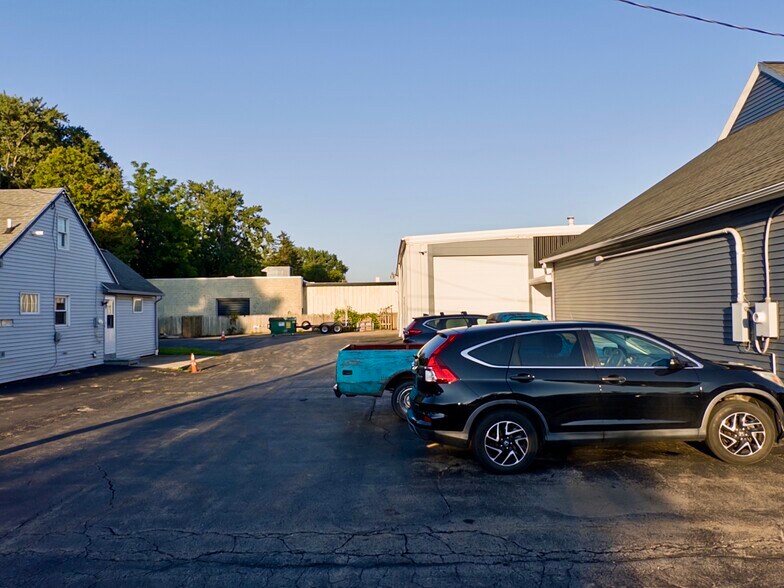 15 Martin St, Webster, NY à louer - Photo de l’immeuble – Image 3 sur 10