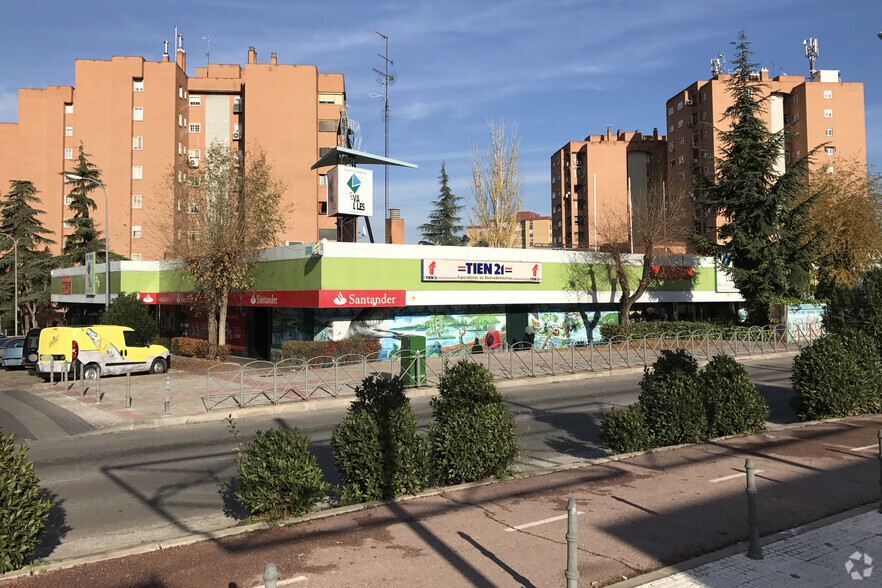 Avenida Principes de España, 45, Coslada, Madrid à louer - Photo de l’immeuble – Image 2 sur 2
