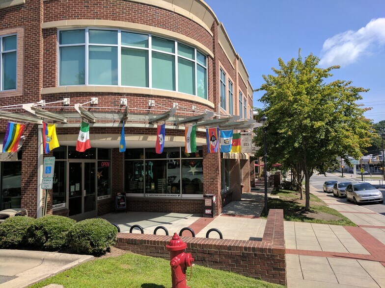 811 9th St, Durham, NC à louer - Photo de l’immeuble – Image 3 sur 5